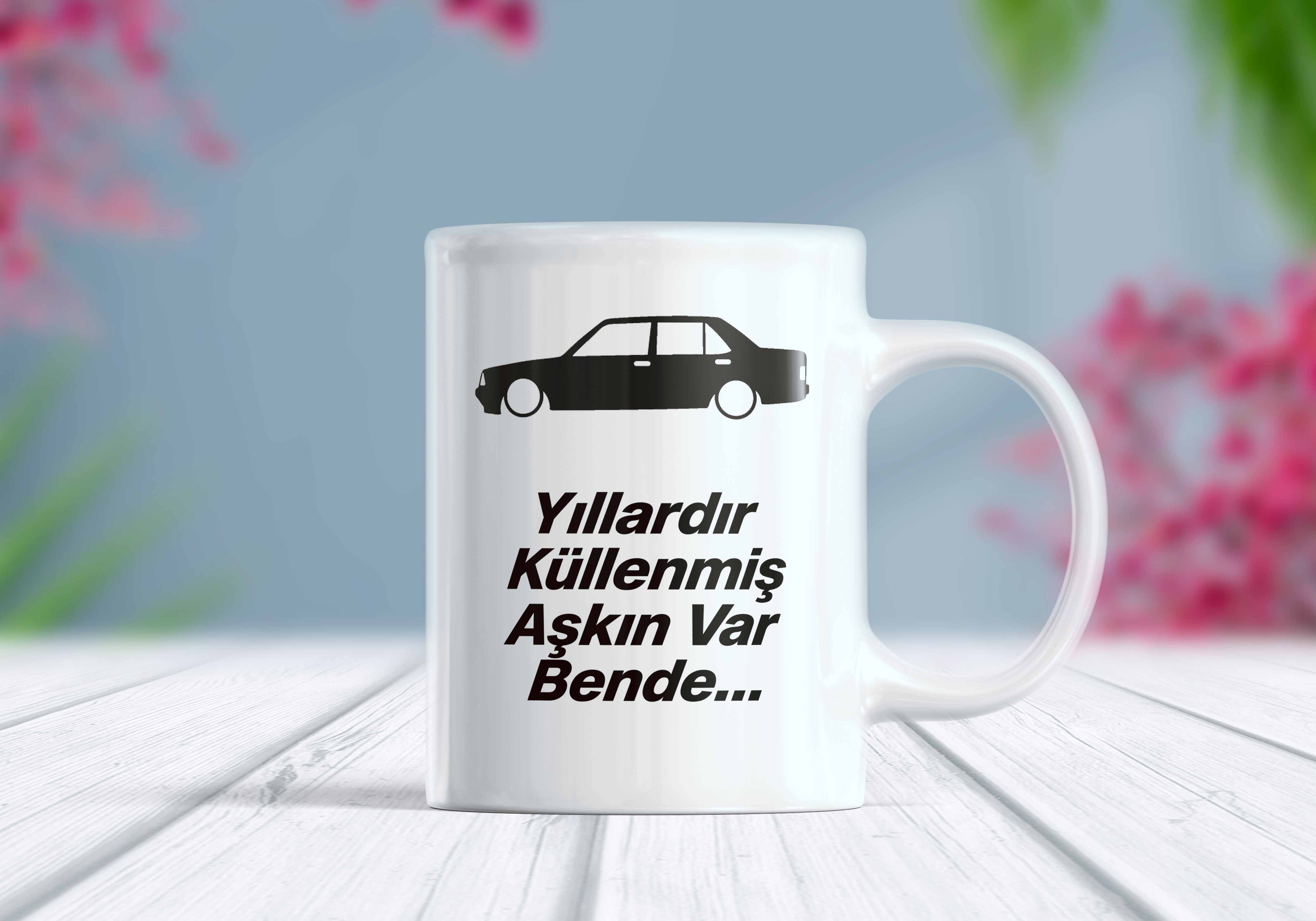 Klasik Türk Otomobili Baskılı Yıllardır Küllenmiş Aşkın Var Bende Yazılı Kupa