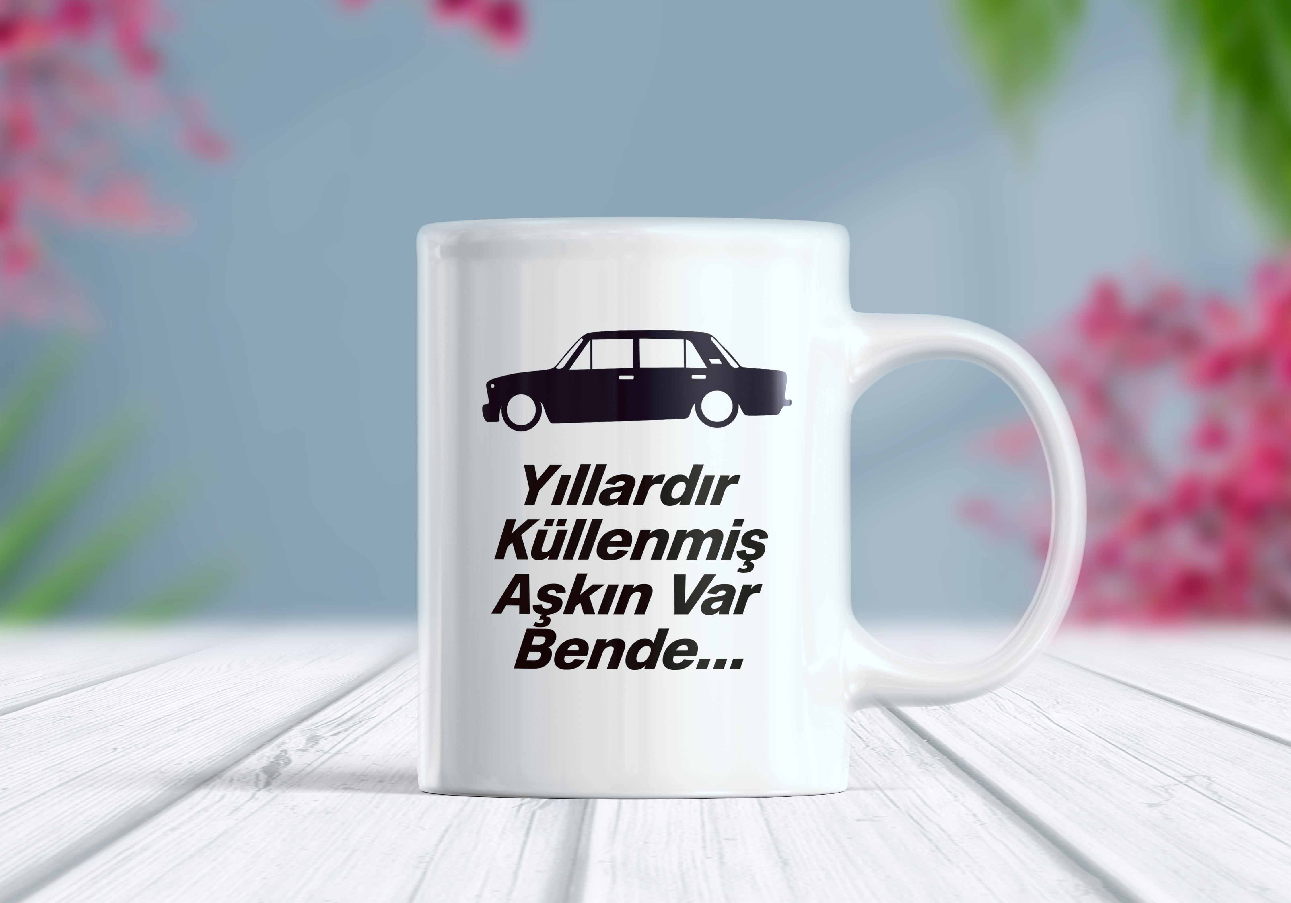Nostaljik Türk Otomobili Baskılı Yıllardır Küllenmiş Aşkın Var Bende Yazılı Kupa