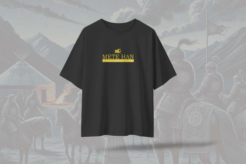 Mete Han Sarı Yazılı Siyah Oversize Unisex T-Shirt